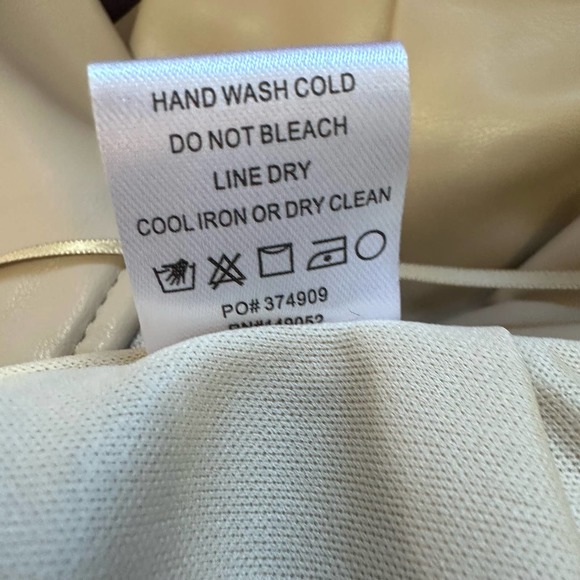 Fashion Nova Beige Faux Leather Bustier Crop Tank Top sz L NWT - Picture 5 of 9